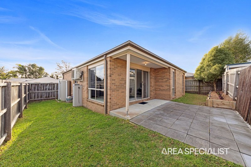 Photo - 4/53 Ebony Drive, Pakenham VIC 3810 - Image 14