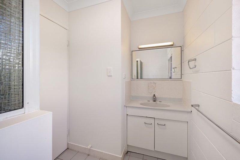 Photo - 4/53 Love Lane, Mundingburra QLD 4812 - Image 6