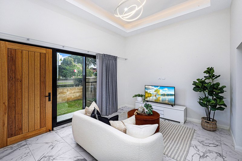 Photo - 4/53 Nicholson Street, Burwood NSW 2134 - Image 2