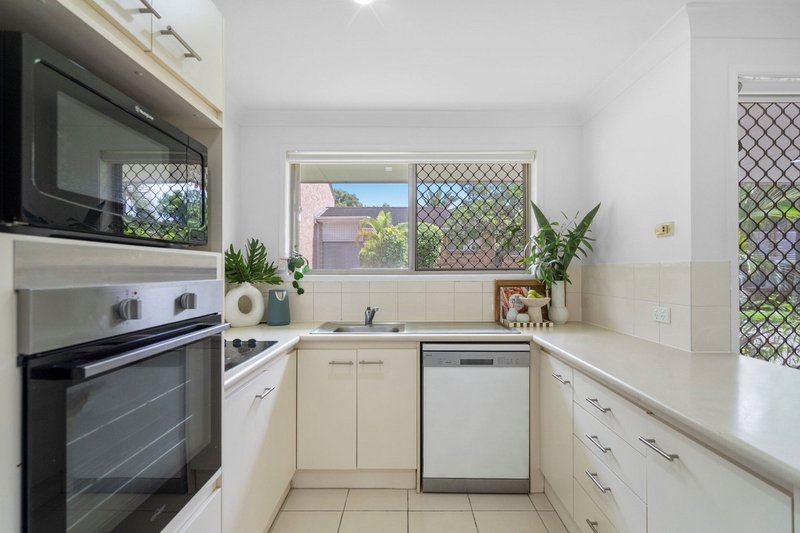 Photo - 45/33 Edmund Rice Drive, Southport QLD 4215 - Image 7