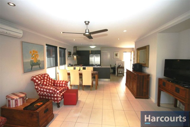 Photo - 4/54 Banya St , Bongaree QLD 4507 - Image 6