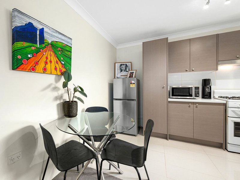 Photo - 4/54 Mansfield Street, Coorparoo QLD 4151 - Image 7