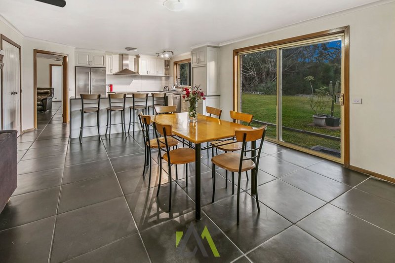 Photo - 454 Robinsons Road, Langwarrin South VIC 3911 - Image 6