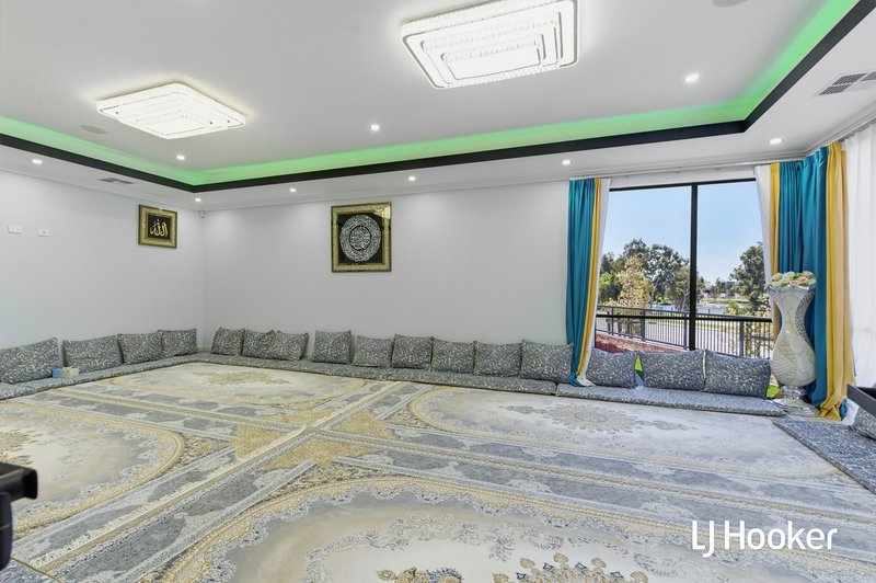Photo - 454 Torwood Avenue, Treeby WA 6164 - Image 7