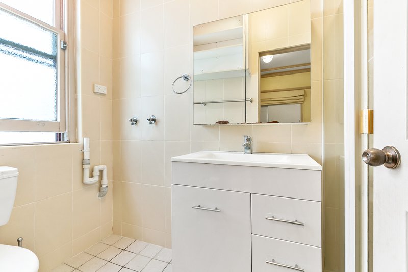 Photo - 4/54 Warren Road, Marrickville NSW 2204 - Image 6