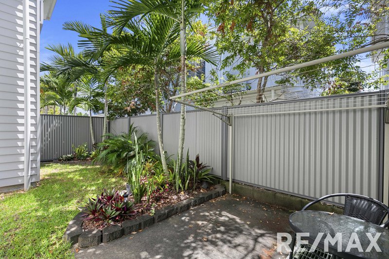 Photo - 4/542 Esplanade , Urangan QLD 4655 - Image 8