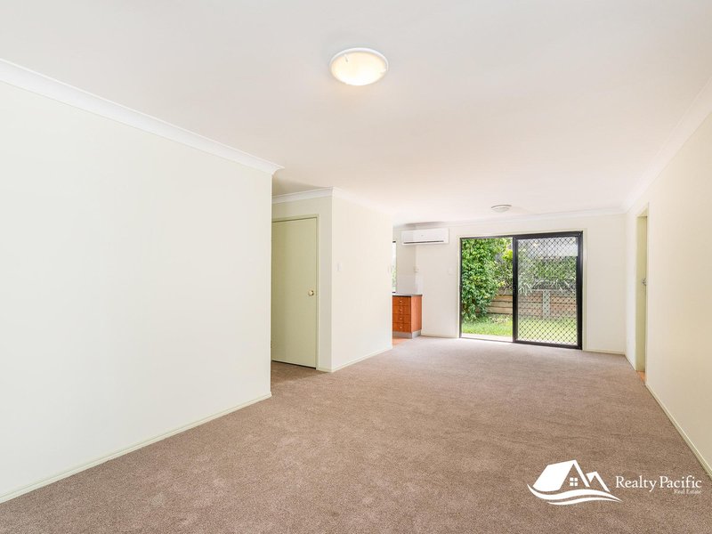 Photo - 4/55-59 Jones Road, Carina Heights QLD 4152 - Image 3