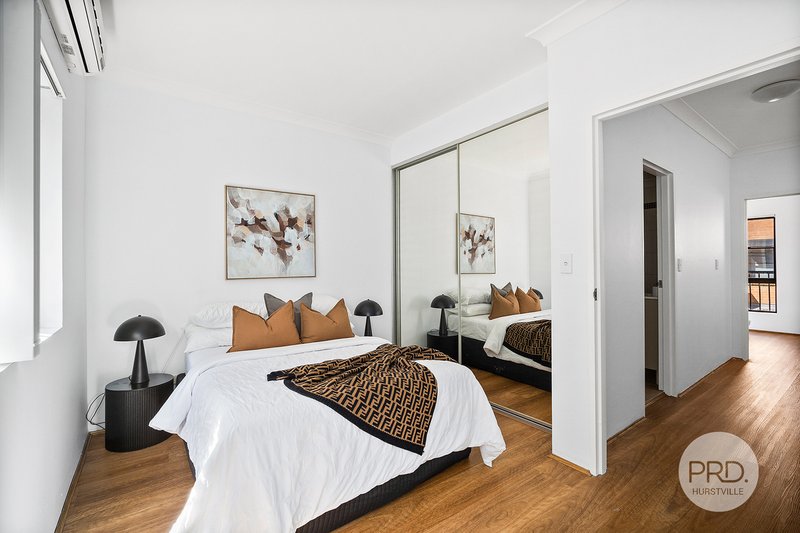 Photo - 4/55 Carrington Avenue, Hurstville NSW 2220 - Image 5