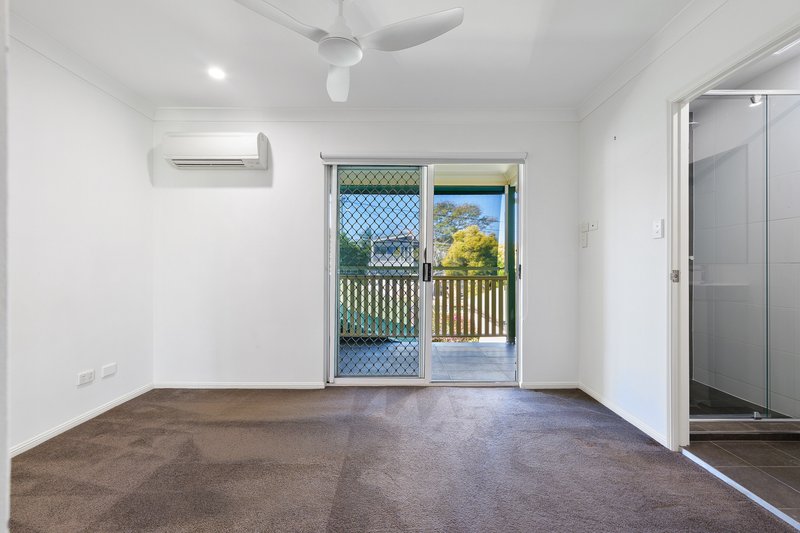 Photo - 4/55 Smallman Street, Bulimba QLD 4171 - Image 10