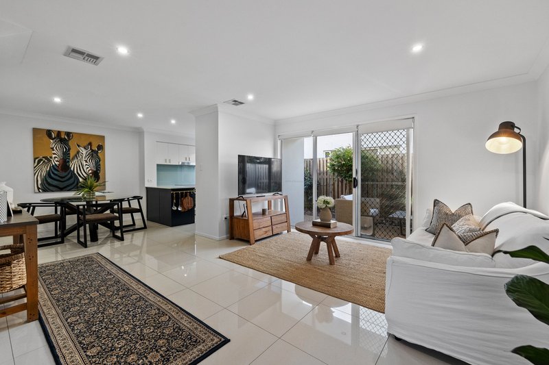 Photo - 45/57 Charles Canty Drive, Wellington Point QLD 4160 - Image 3