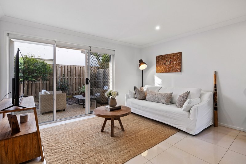 Photo - 45/57 Charles Canty Drive, Wellington Point QLD 4160 - Image 7