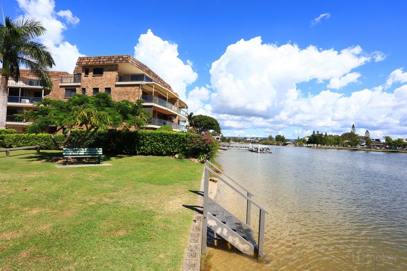 Photo - 4/56 Back Street, Biggera Waters QLD 4216 - Image 22