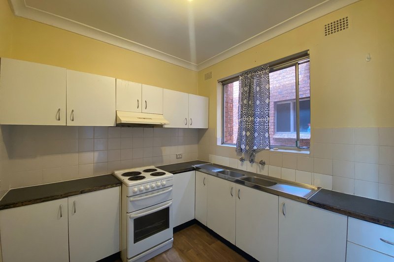 Photo - 4/56 Bangor Street, Guildford NSW 2161 - Image 2