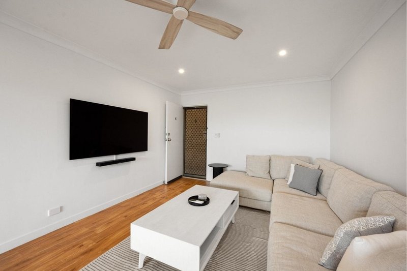 Photo - 4/56 Church Road, Zillmere QLD 4034 - Image 2