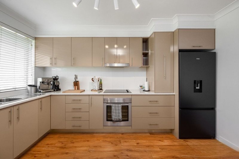 Photo - 4/56 Church Road, Zillmere QLD 4034 - Image 4