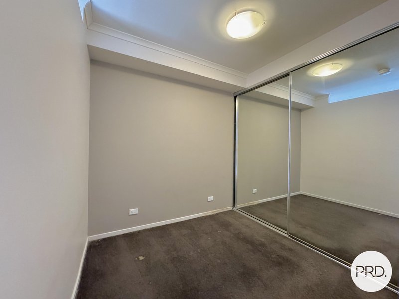 Photo - 4/56 Cowlishaw Street, Greenway ACT 2900 - Image 3