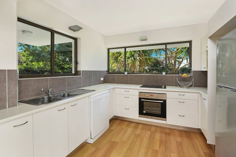 Photo - 4/56 Parkyn Parade, Mooloolaba QLD 4557 - Image 3