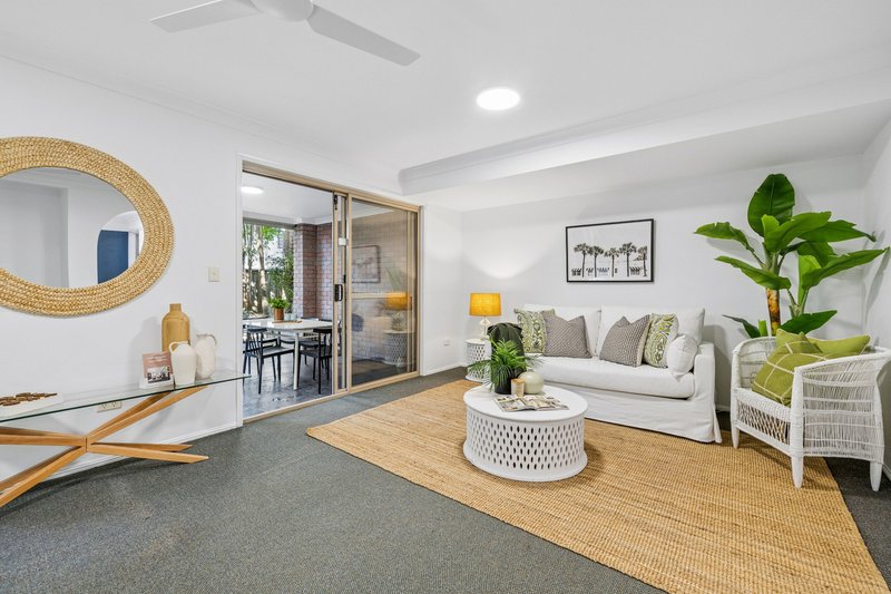Photo - 45/601 Pine Ridge Road, Biggera Waters QLD 4216 - Image 3