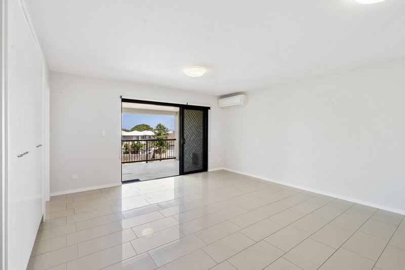 Photo - 4/57 Birdwood Street, Zillmere QLD 4034 - Image 7