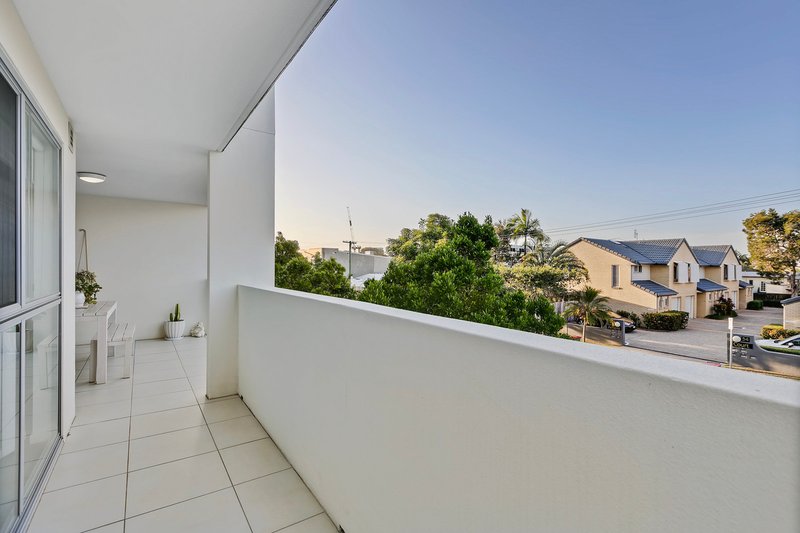 Photo - 4/57 Kingsford Smith Parade, Maroochydore QLD 4558 - Image 8