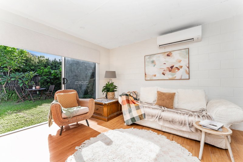 Photo - 4/57 Livingstone Street, West End QLD 4810 - Image 5