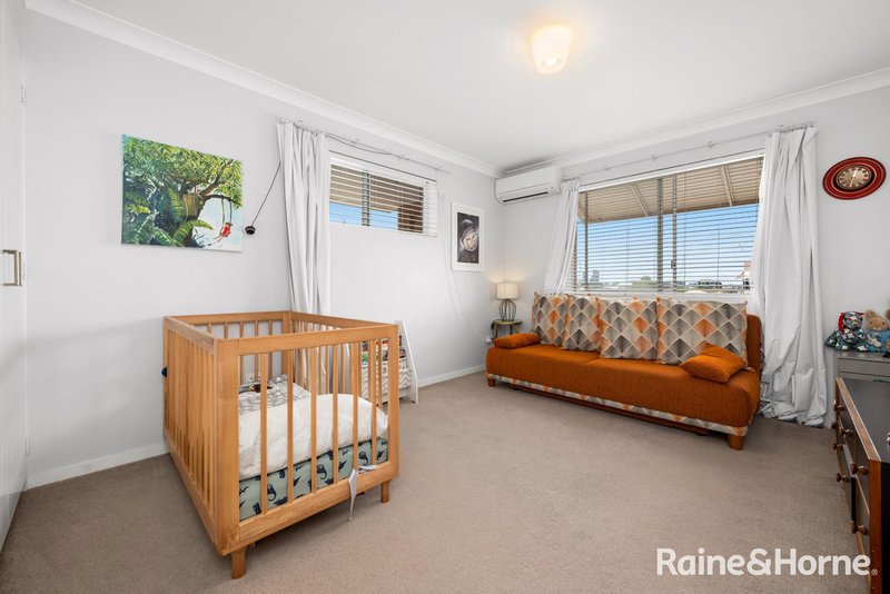 Photo - 4/57 Miskin Street, Toowong QLD 4066 - Image 2