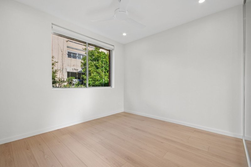 Photo - 4/57 Pacific Parade, Dee Why NSW 2099 - Image 6