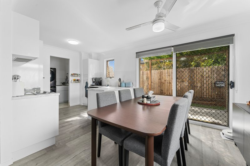 Photo - 4/57 Shayne Avenue, Deception Bay QLD 4508 - Image 5
