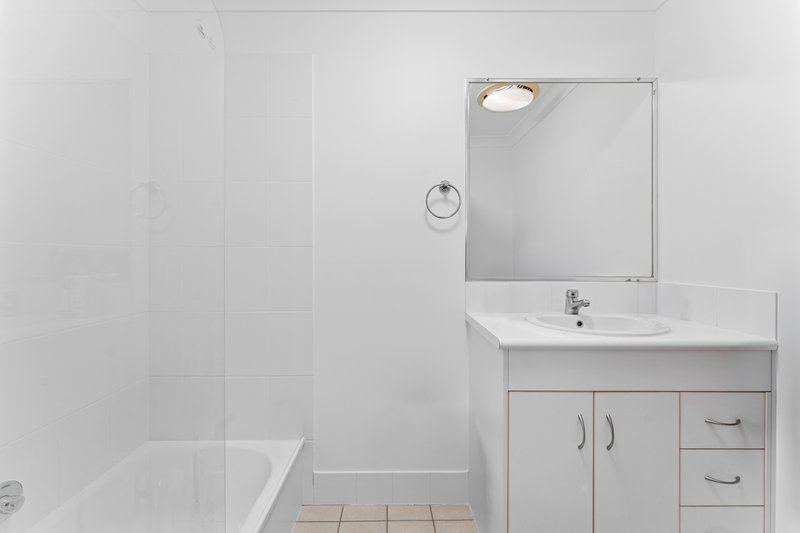 Photo - 4/57 Shayne Avenue, Deception Bay QLD 4508 - Image 12