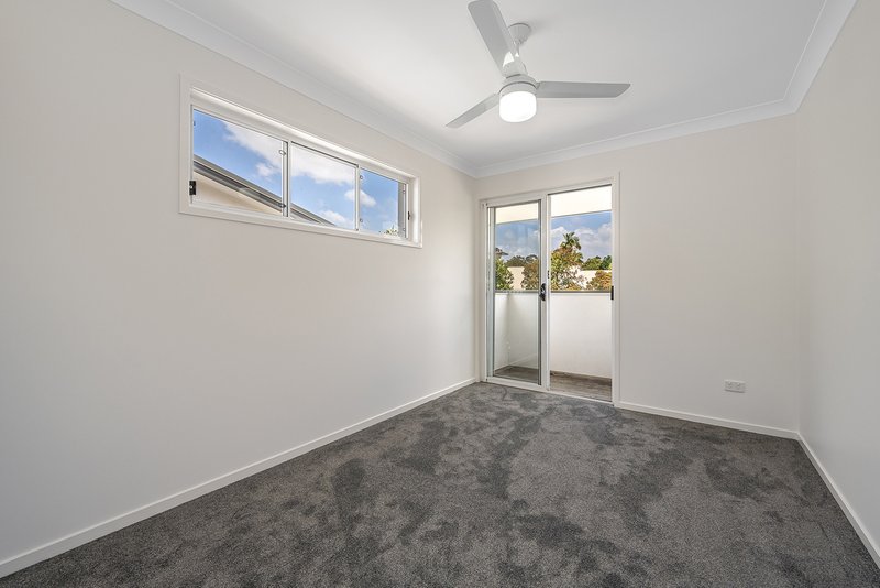 Photo - 4/57 Shayne Avenue, Deception Bay QLD 4508 - Image 8