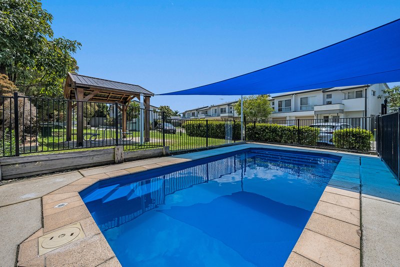 Photo - 4/57 Shayne Avenue, Deception Bay QLD 4508 - Image 13