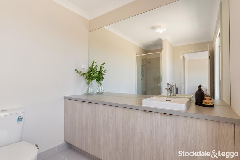 Photo - 4/58 Montmarte Boulevard, Burnside VIC 3023 - Image 10