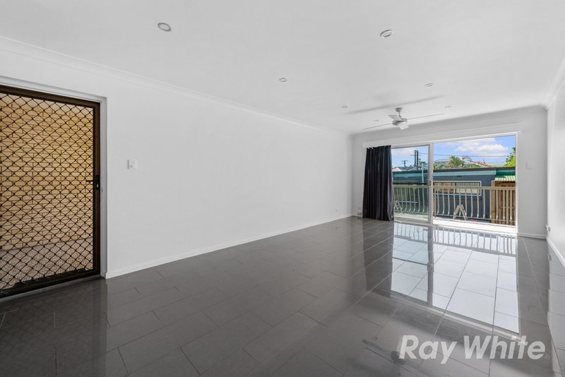 Photo - 4/581 Sandgate Road, Clayfield QLD 4011 - Image 2