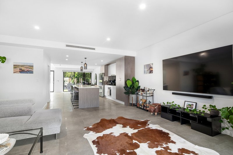 Photo - 4/595 Old Illawarra Road, Menai NSW 2234 - Image 6