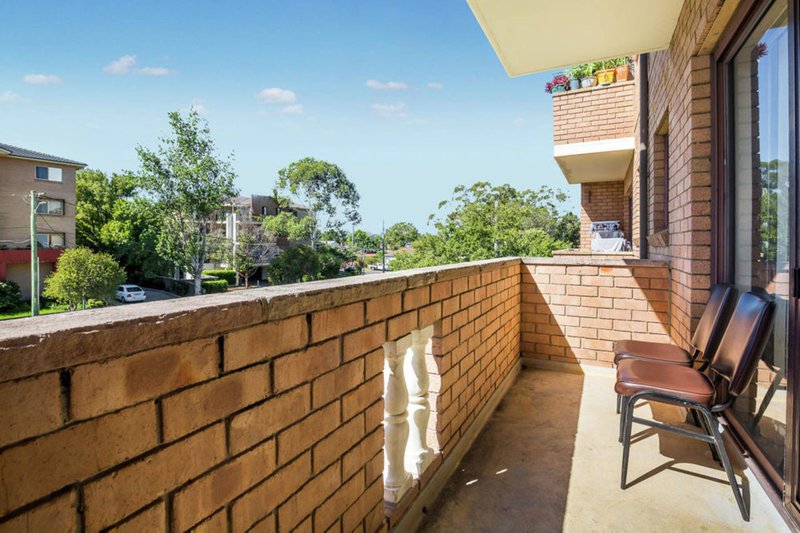 Photo - 4/5A Fairlight Avenue, Fairfield NSW 2165 - Image 7