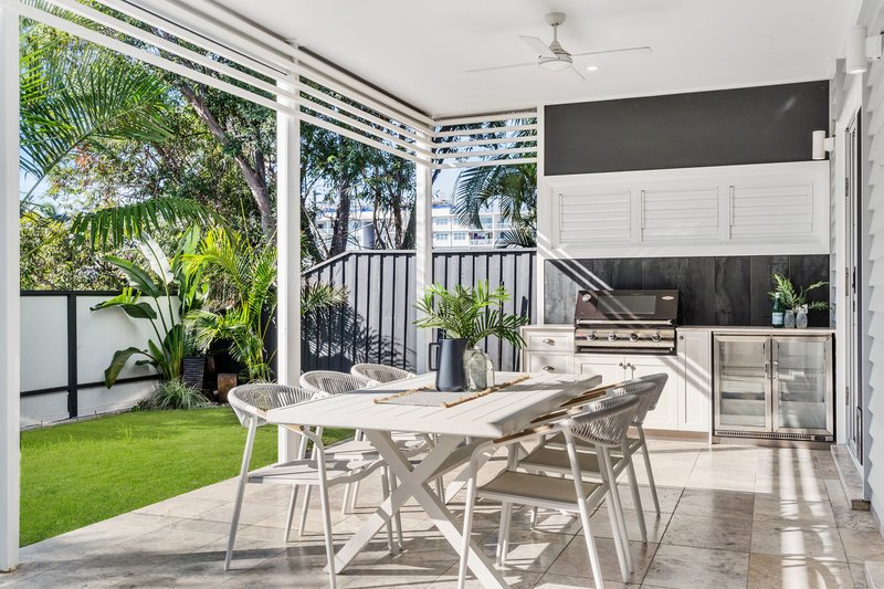 Photo - 45B Saint Leonards Street, Coorparoo QLD 4151 - Image 19