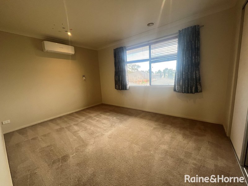Photo - 45c The Avenue, Caroline Springs VIC 3023 - Image 10