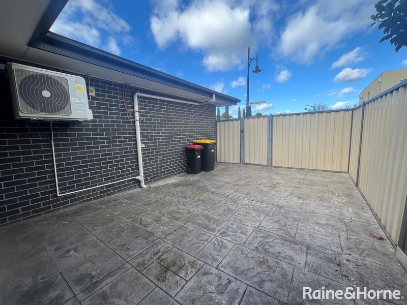 Photo - 45c The Avenue, Caroline Springs VIC 3023 - Image 17
