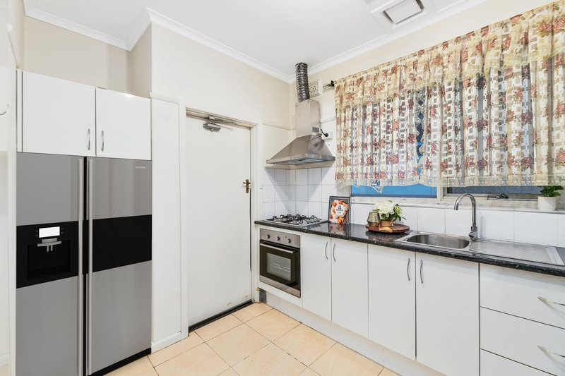 Photo - 4/6-10 Close Avenue, Dandenong VIC 3175 - Image 3