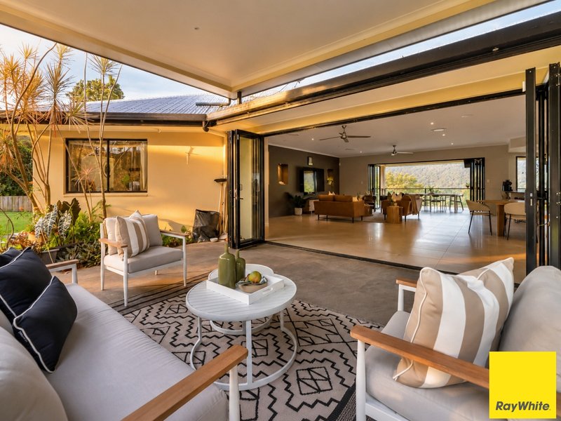Photo - 46-48 Runnymede Avenue, Redlynch QLD 4870 - Image 4