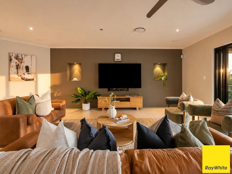 Photo - 46-48 Runnymede Avenue, Redlynch QLD 4870 - Image 5