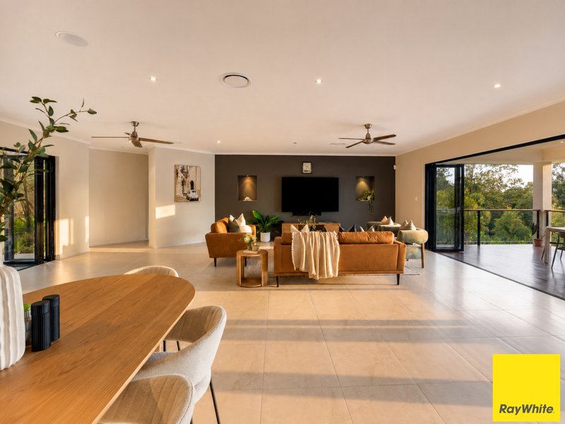 Photo - 46-48 Runnymede Avenue, Redlynch QLD 4870 - Image 7