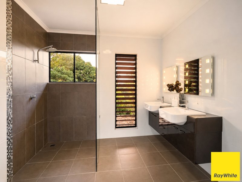 Photo - 46-48 Runnymede Avenue, Redlynch QLD 4870 - Image 34