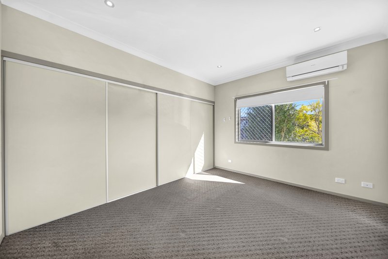 Photo - 4/6-8 Boat Street, Victoria Point QLD 4165 - Image 7