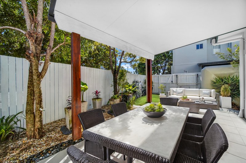 Photo - 4/6-8 Boat Street, Victoria Point QLD 4165 - Image 10