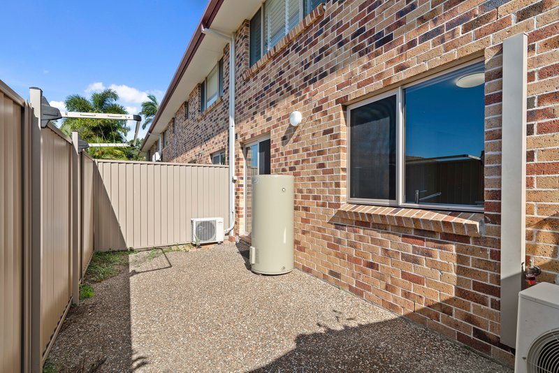 Photo - 4/6-8 Cupania Place, Elanora QLD 4221 - Image 6