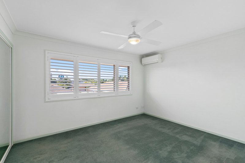 Photo - 4/6-8 Cupania Place, Elanora QLD 4221 - Image 7