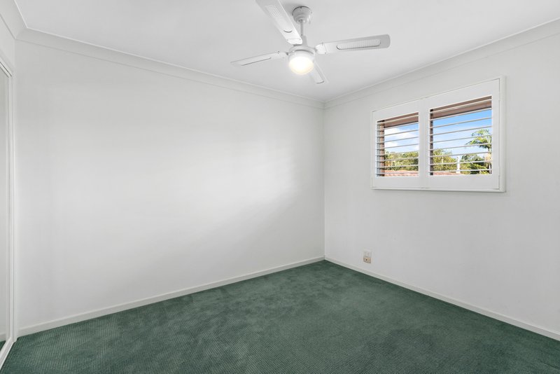 Photo - 4/6-8 Cupania Place, Elanora QLD 4221 - Image 10