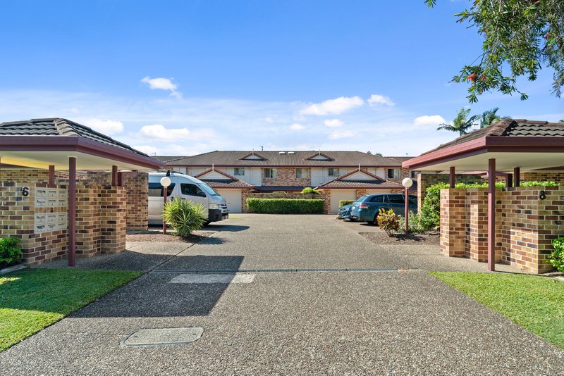 Photo - 4/6-8 Cupania Place, Elanora QLD 4221 - Image 12