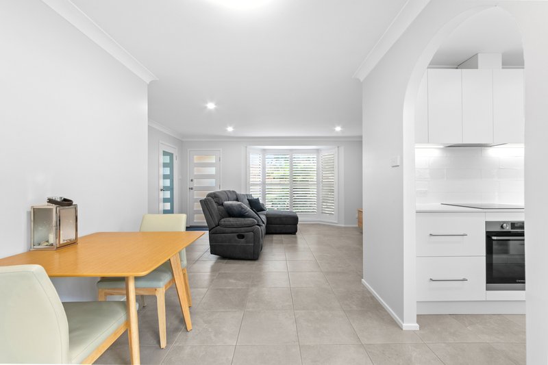 Photo - 4/6-8 Lake Street, Budgewoi NSW 2262 - Image 4